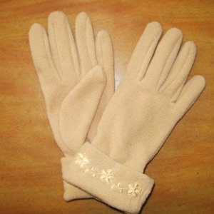 Touch screen gloves 