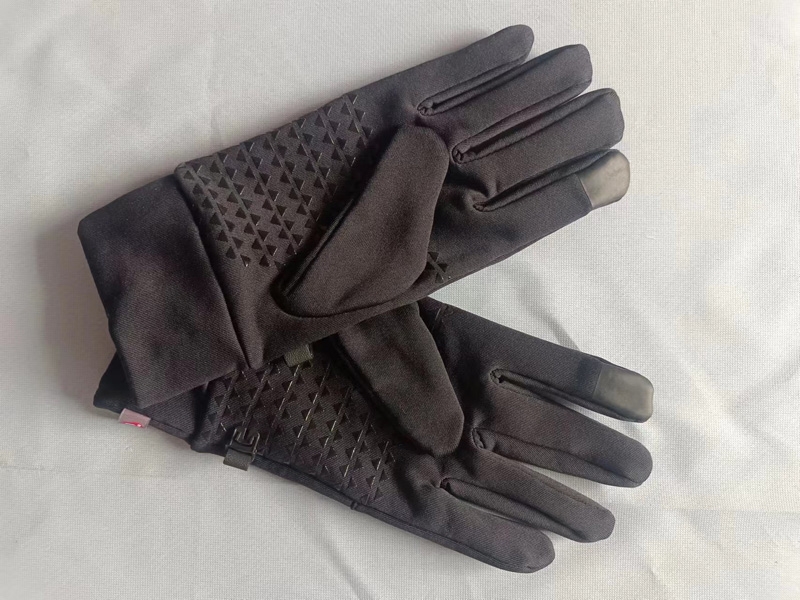 Touch screen gloves 
