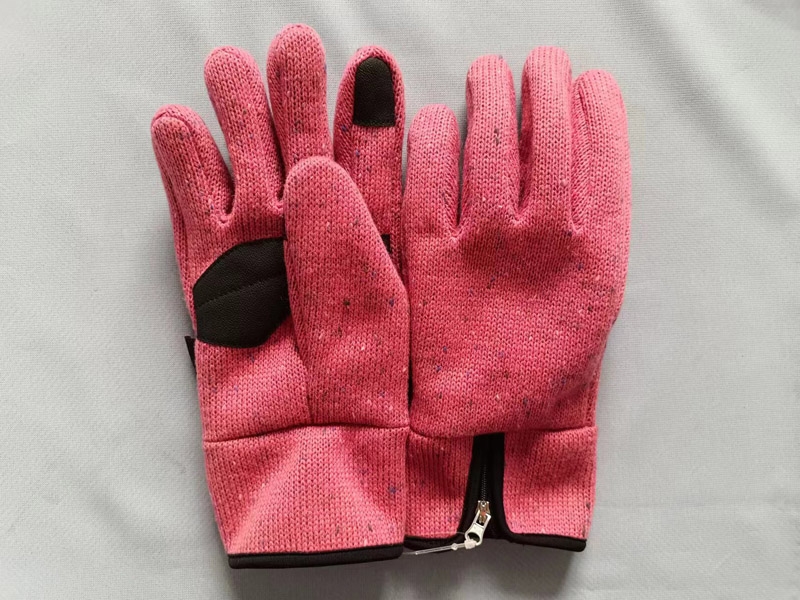 Touch screen gloves 